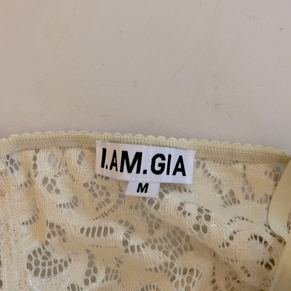 I Am Gia Elena Top - Picture 5 of 5